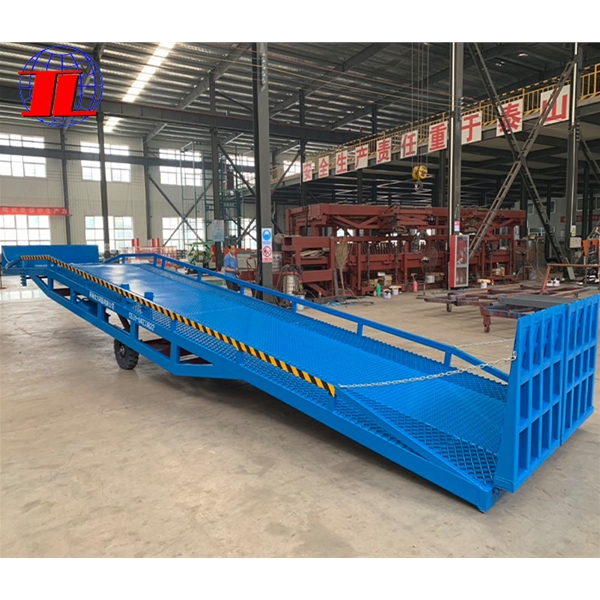 山东装卸货液压登车桥