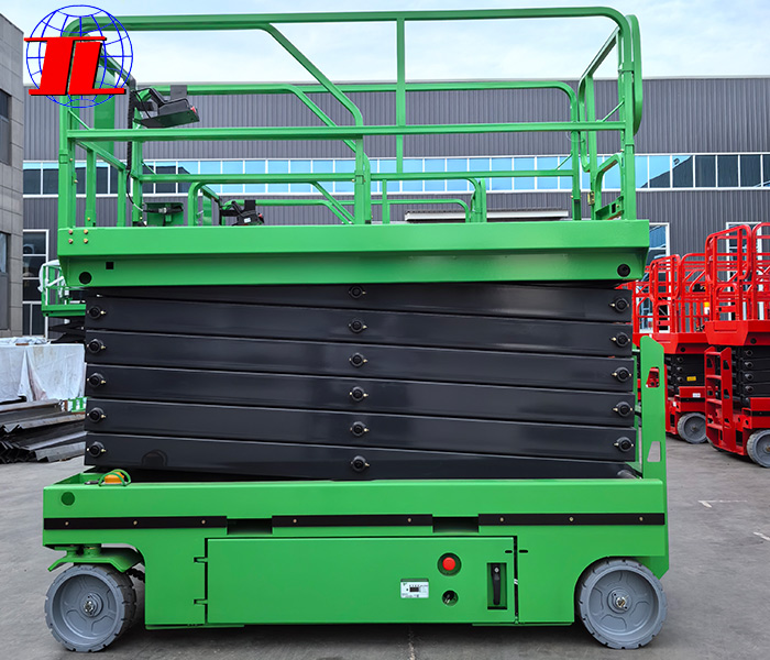 山东自行走升降机